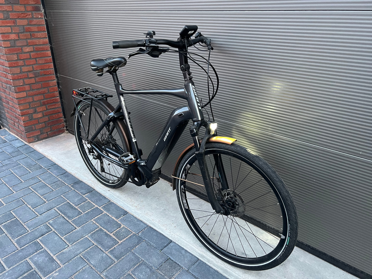 Giant Anytour E+