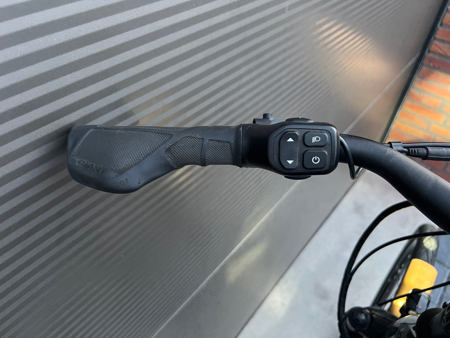 Giant Anytour E+
