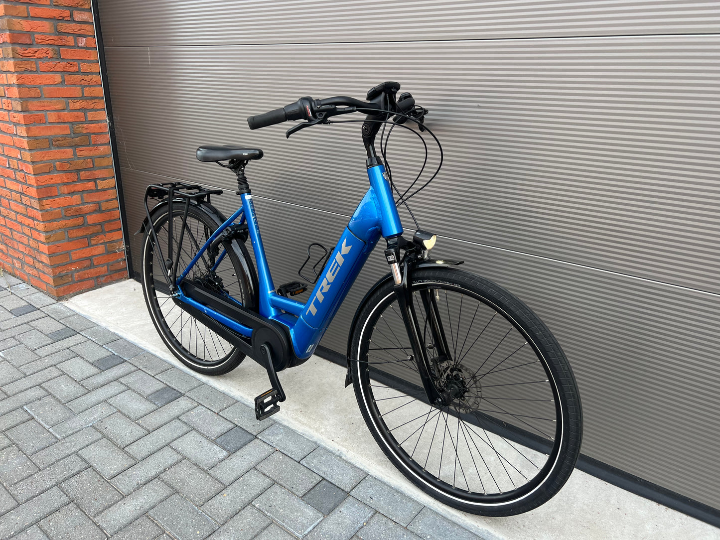 Trek District 6+