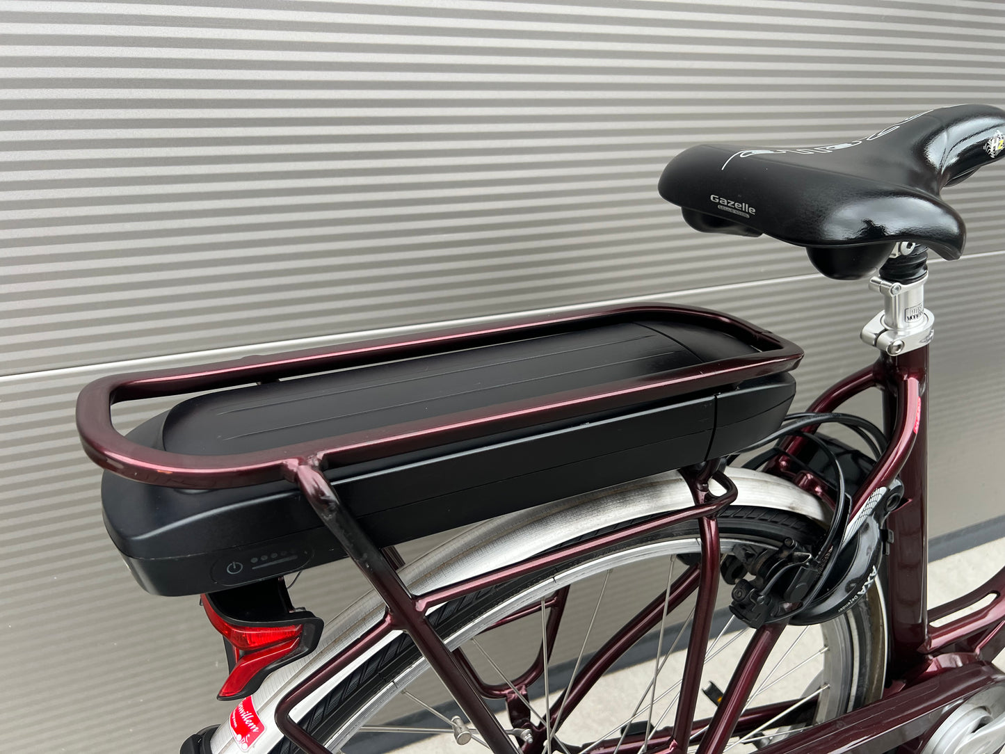 Gazelle Orange C8 Hybrid