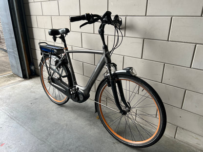Gazelle Orange C7