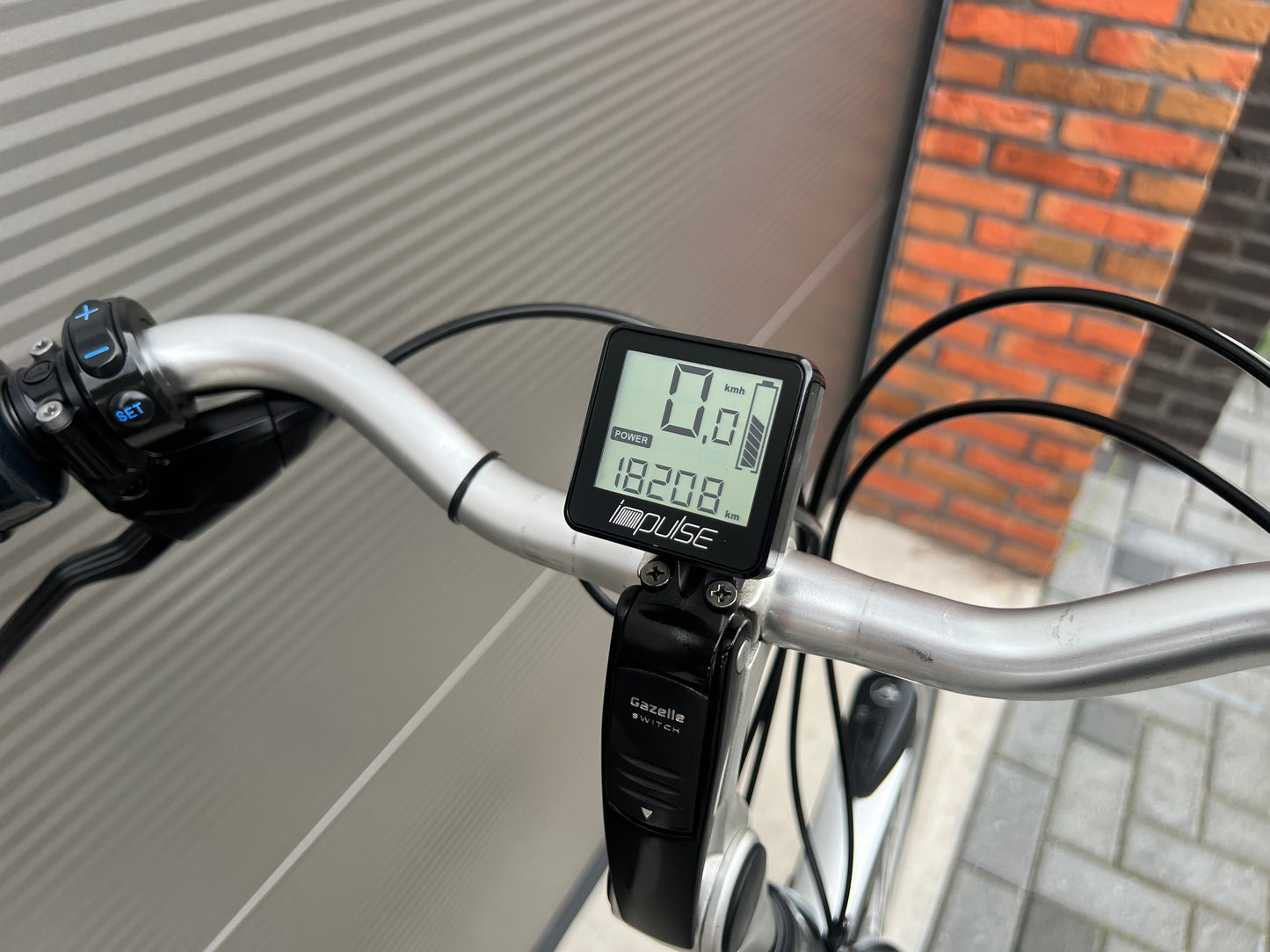 Gazelle Orange C8 Hybrid